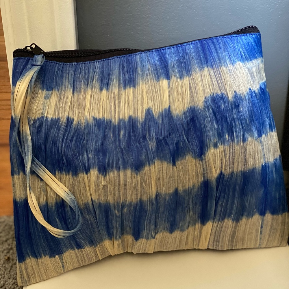 Tie-dye zippered pouch